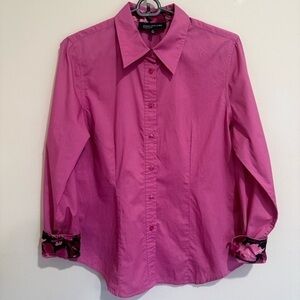 Jones New York Signature Pink Button-Up Shirt with Floral Accents size Medium